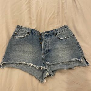 Amuse society Jean shorts